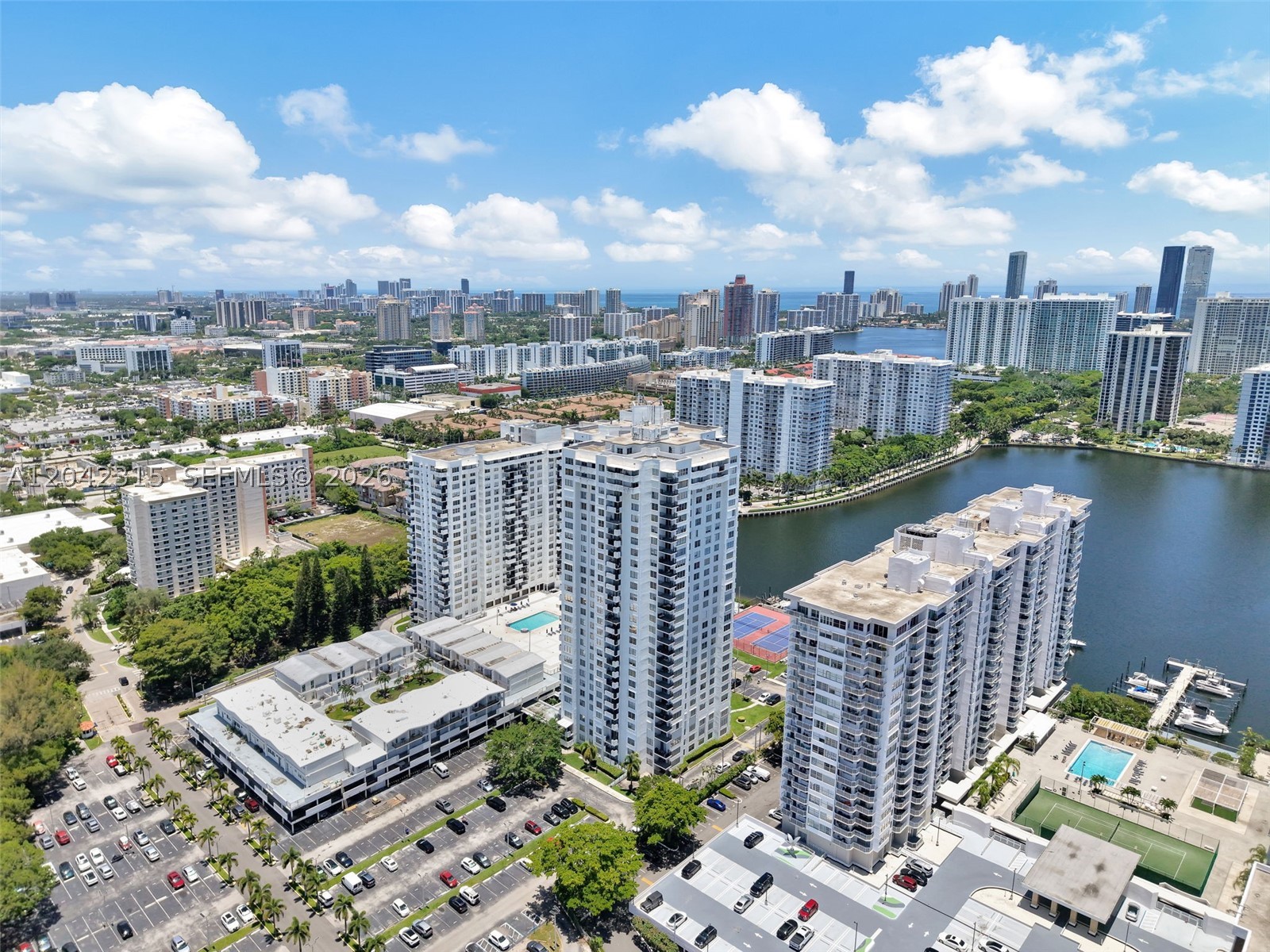 COMMODORE PLAZA CONDO - Residential