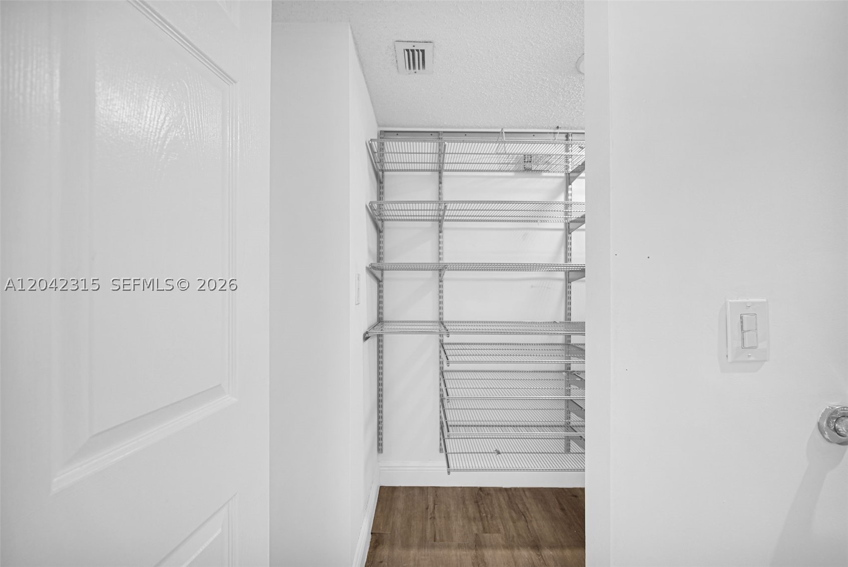 COMMODORE PLAZA CONDO - Residential