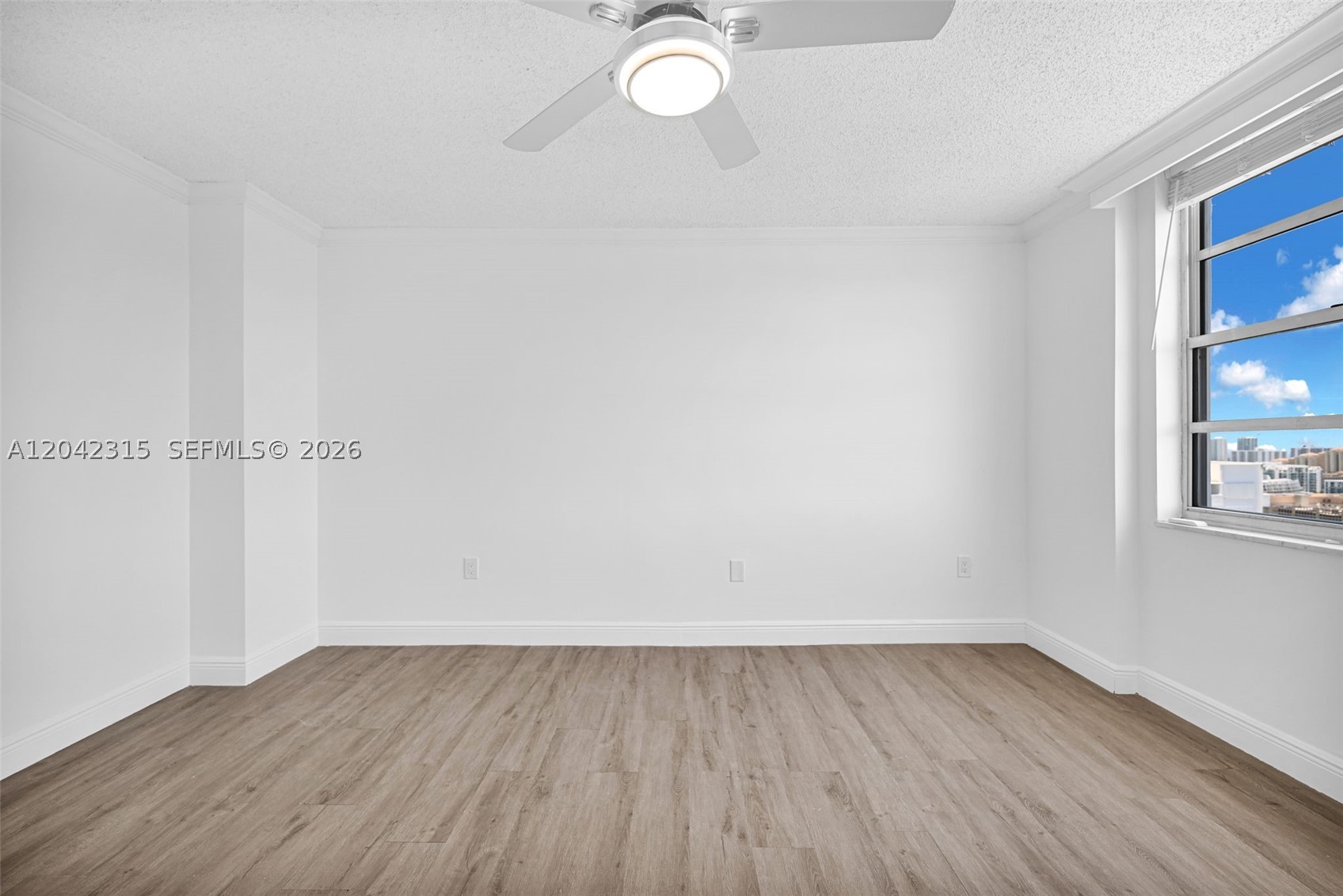 COMMODORE PLAZA CONDO - Residential