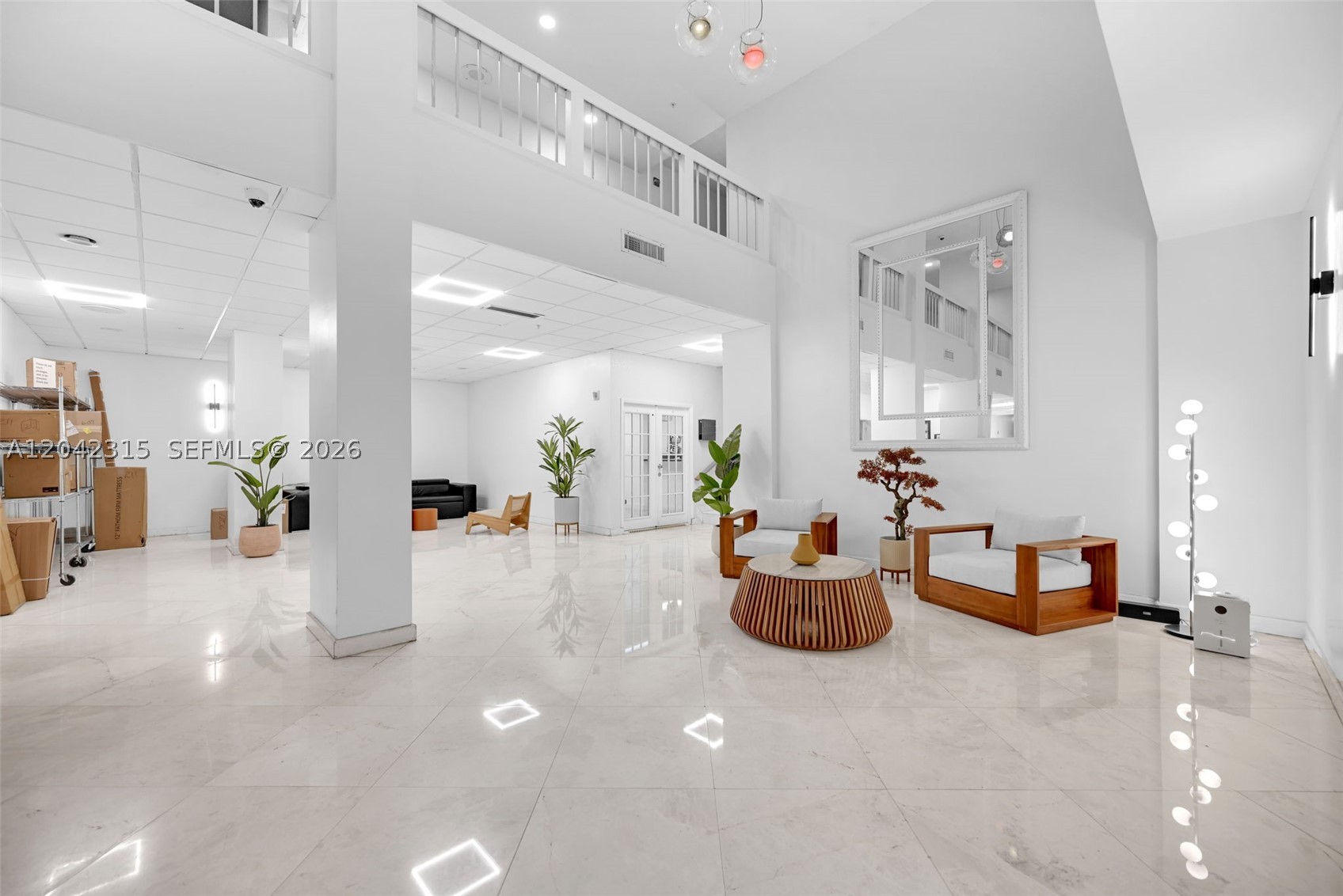 COMMODORE PLAZA CONDO - Residential