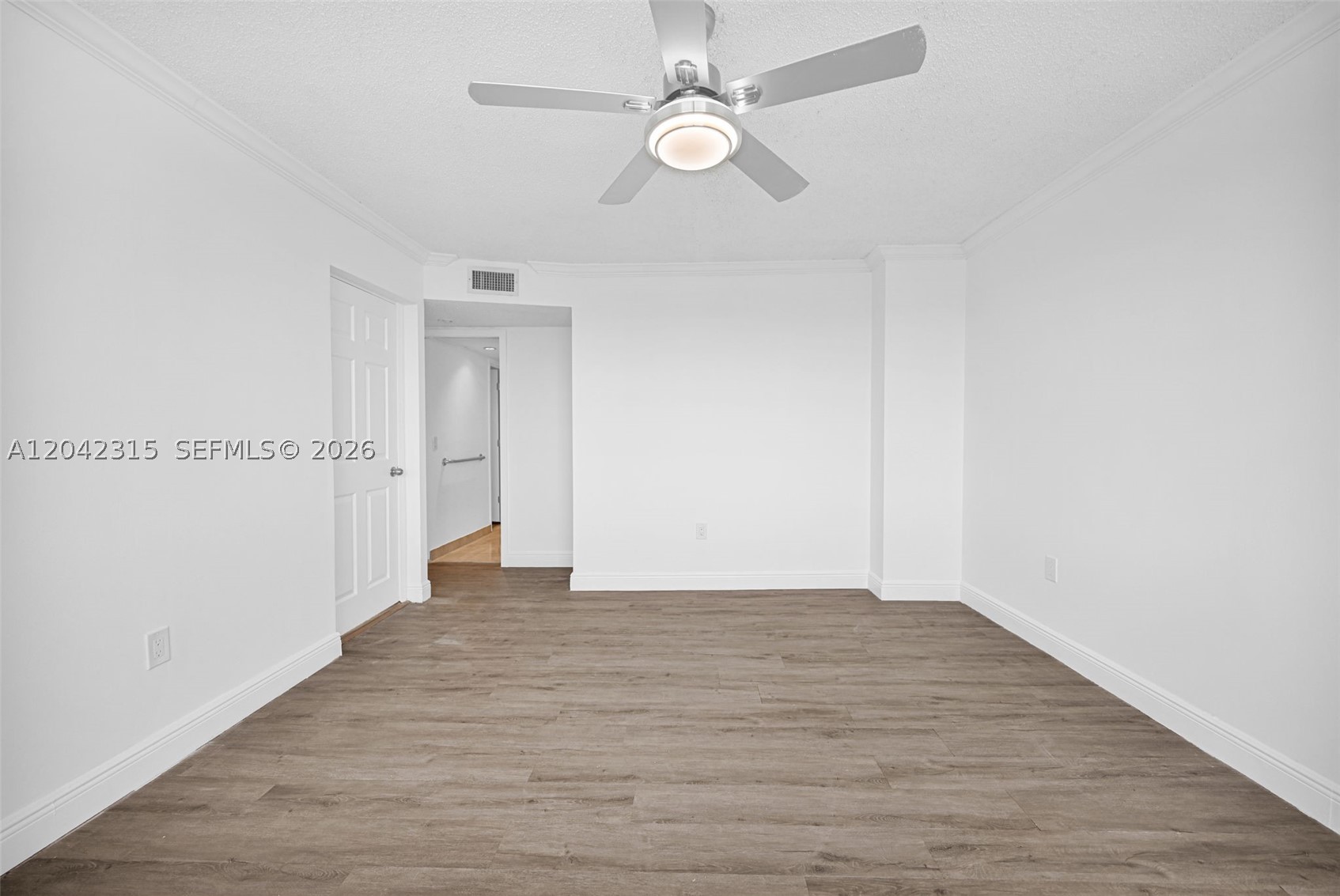 COMMODORE PLAZA CONDO - Residential