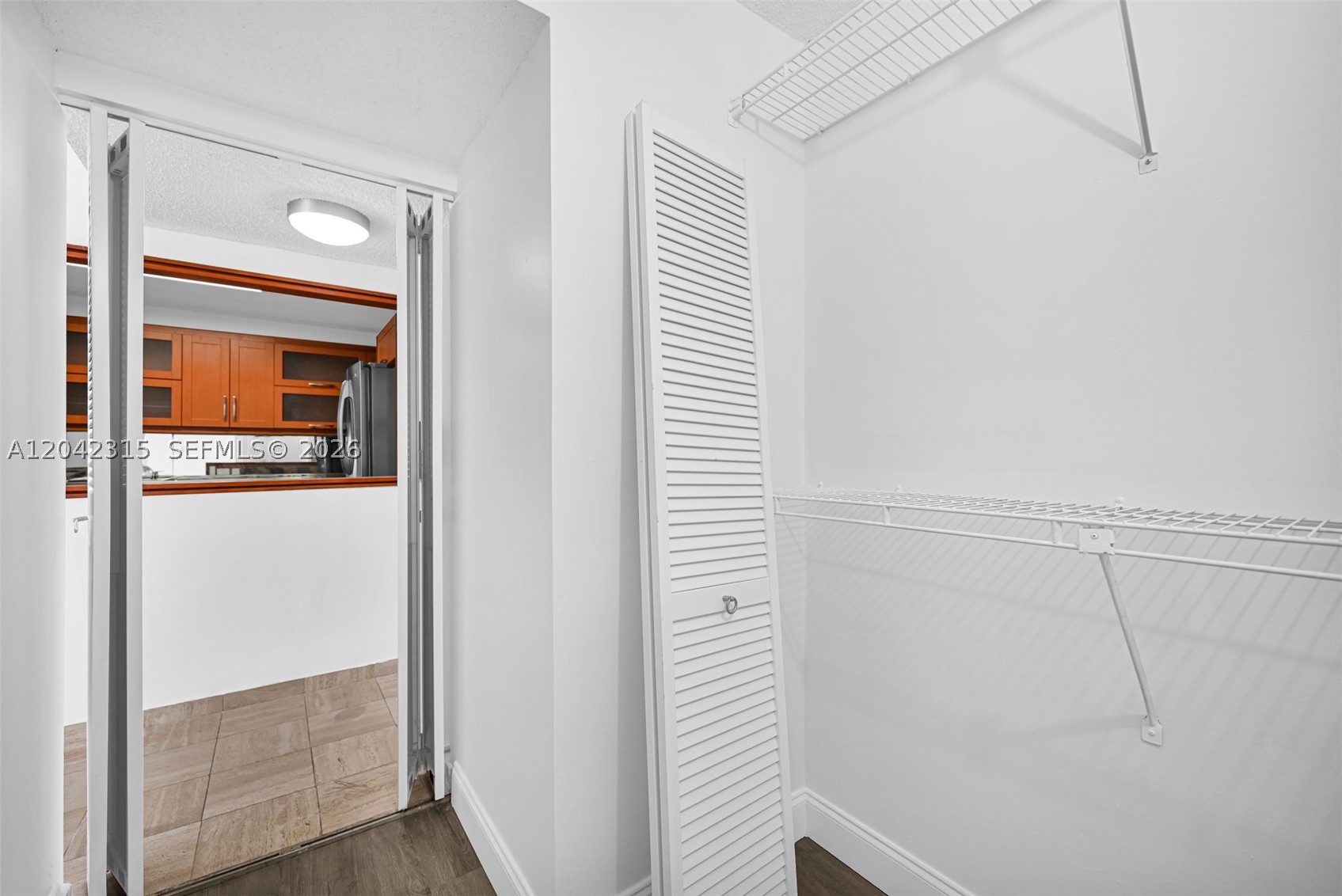 COMMODORE PLAZA CONDO - Residential