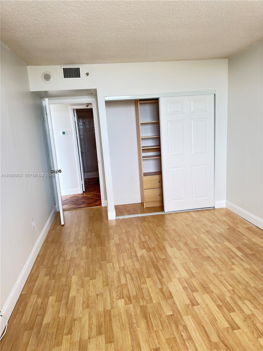 GREENWICH PH I CONDO - Residential