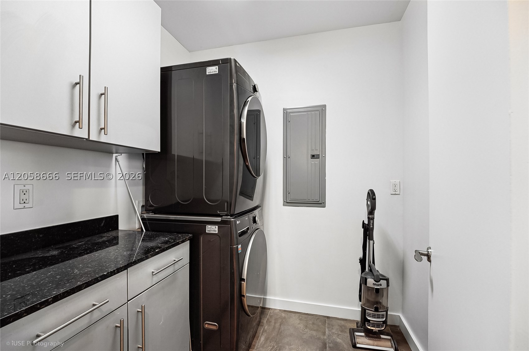 MERIDIAN DELRAY CONDO - Residential
