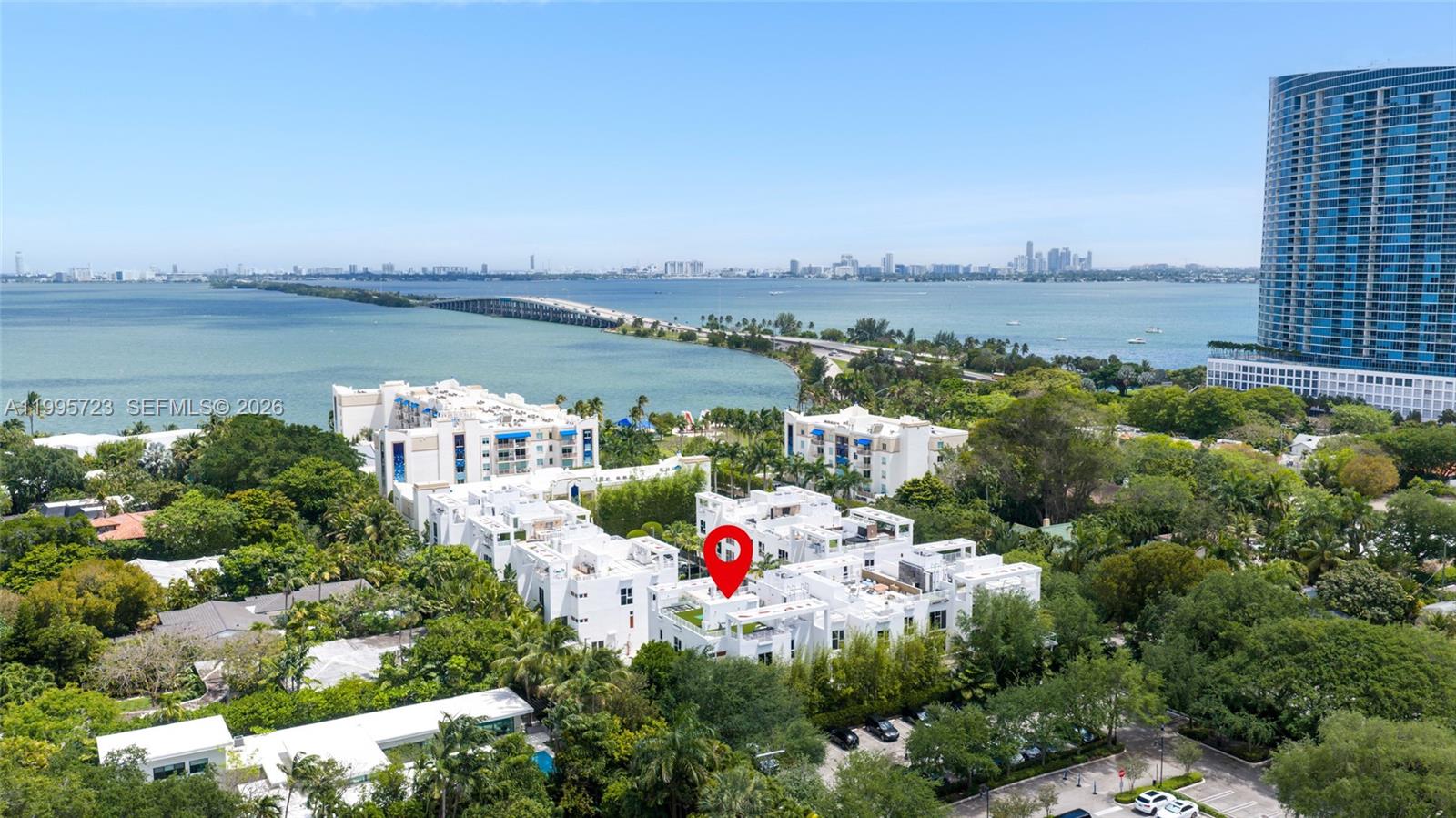 ONE BAY CONDO - Residential