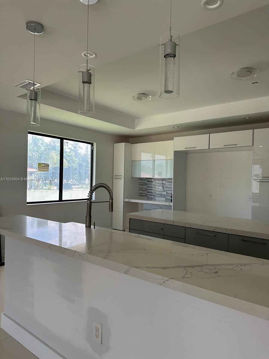 SWEETWATER ESTS SUB - Residential