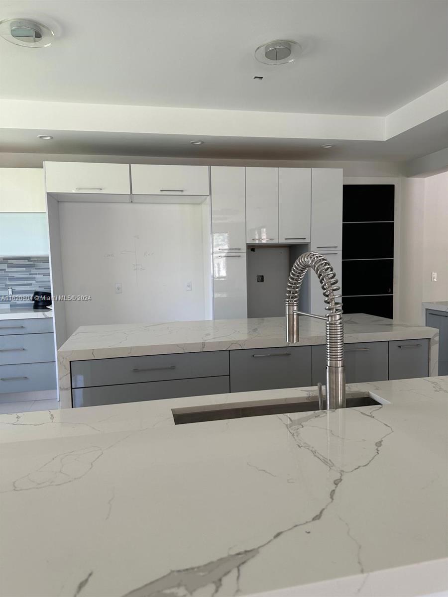 SWEETWATER ESTS SUB - Residential