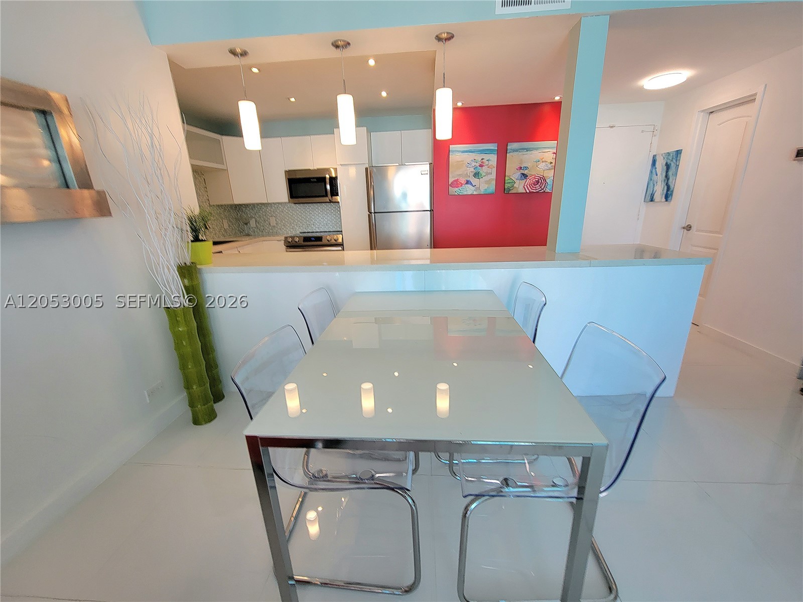 ALEXANDER TOWERS CONDO - Residential