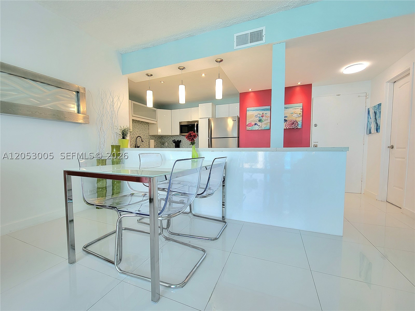 ALEXANDER TOWERS CONDO - Residential