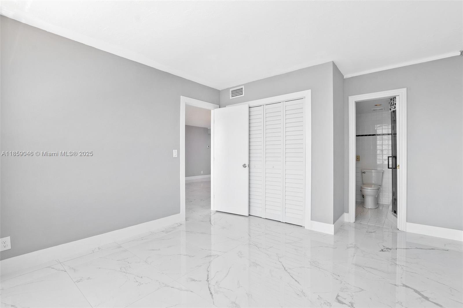 THE PALM BAY YACHT CLUB C - Residential