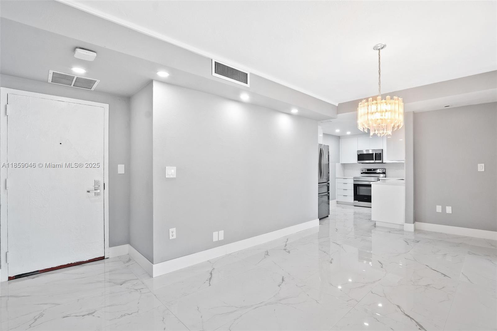 THE PALM BAY YACHT CLUB C - Residential