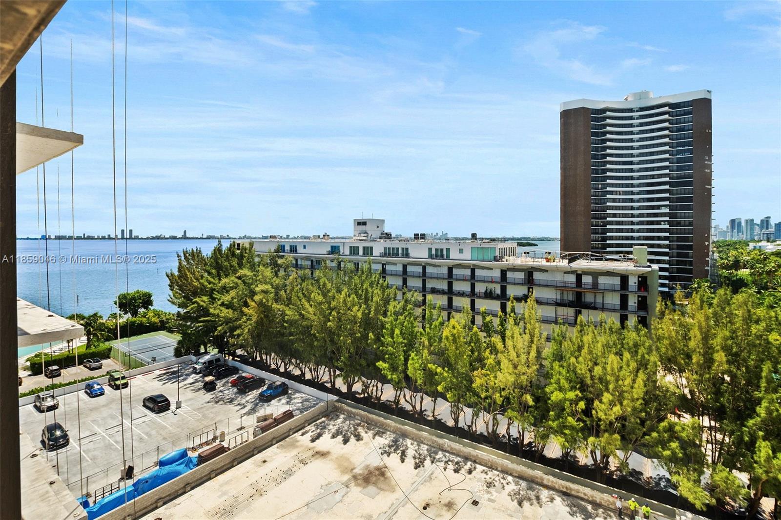 THE PALM BAY YACHT CLUB C - Residential