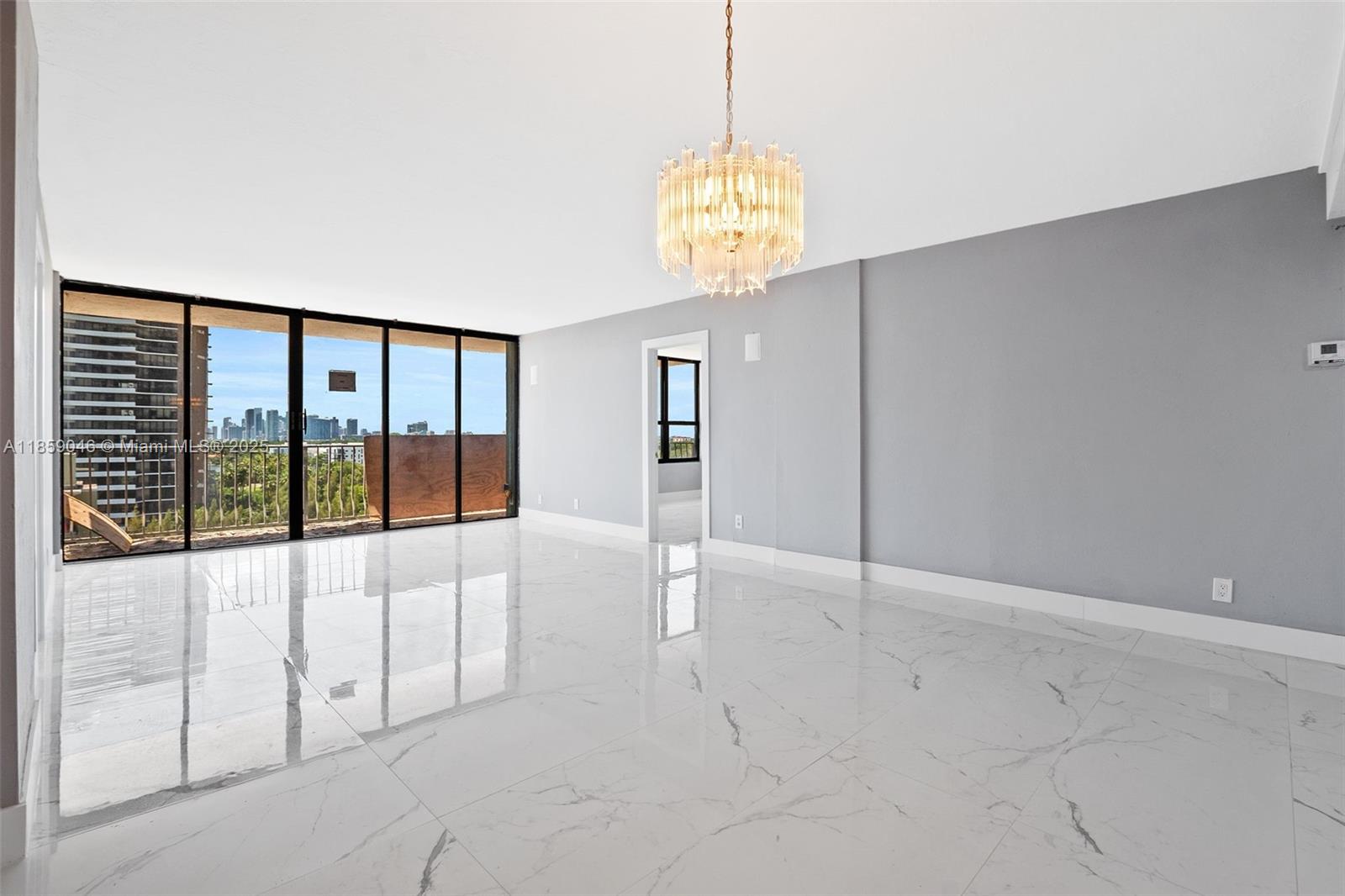 THE PALM BAY YACHT CLUB C - Residential