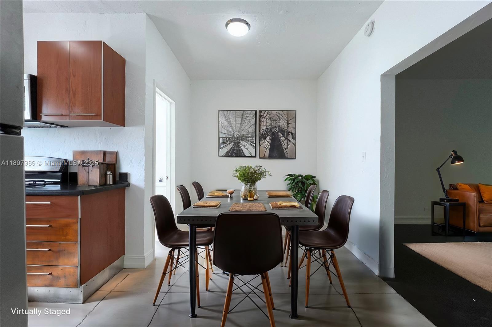 THE BAYLISS CONDO - Residential Lease