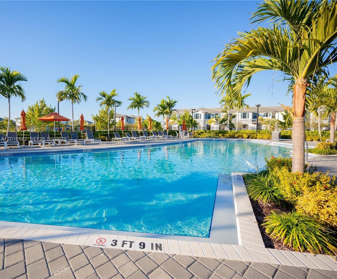 PINE ISLE - Residential