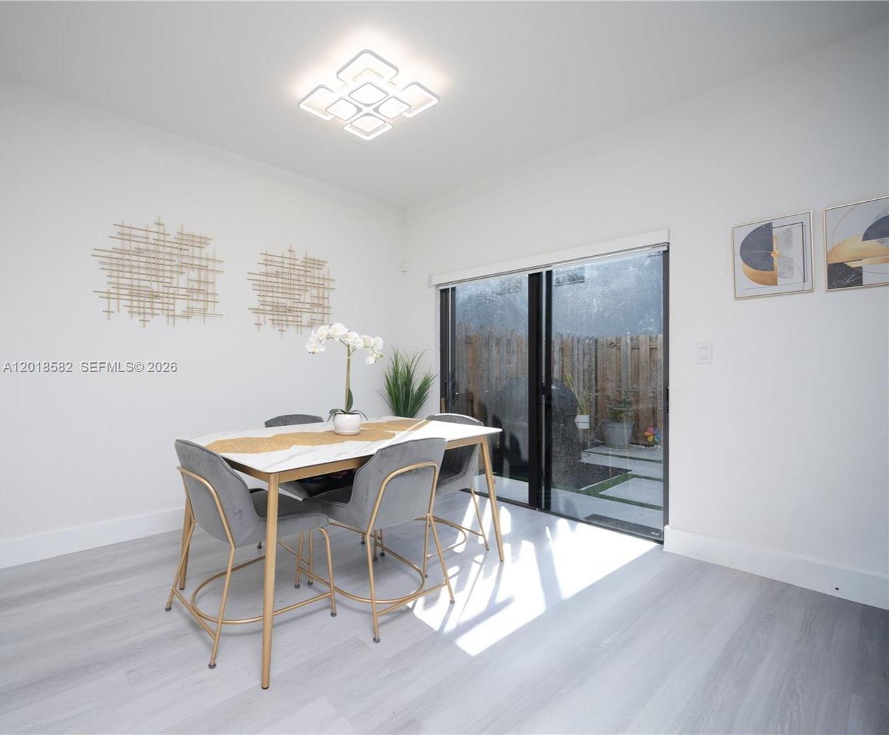 PINE ISLE - Residential