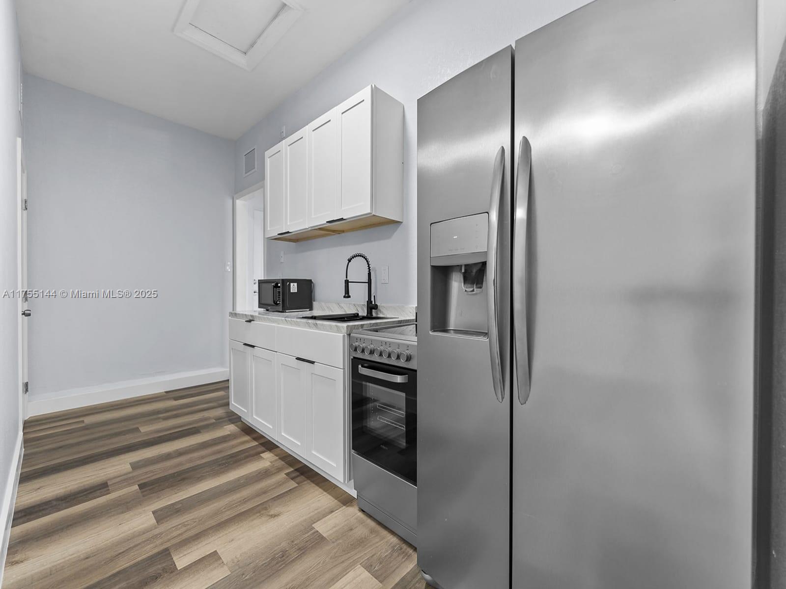 A.H. AT TURNPIKE SOUTH FI - Residential Lease
