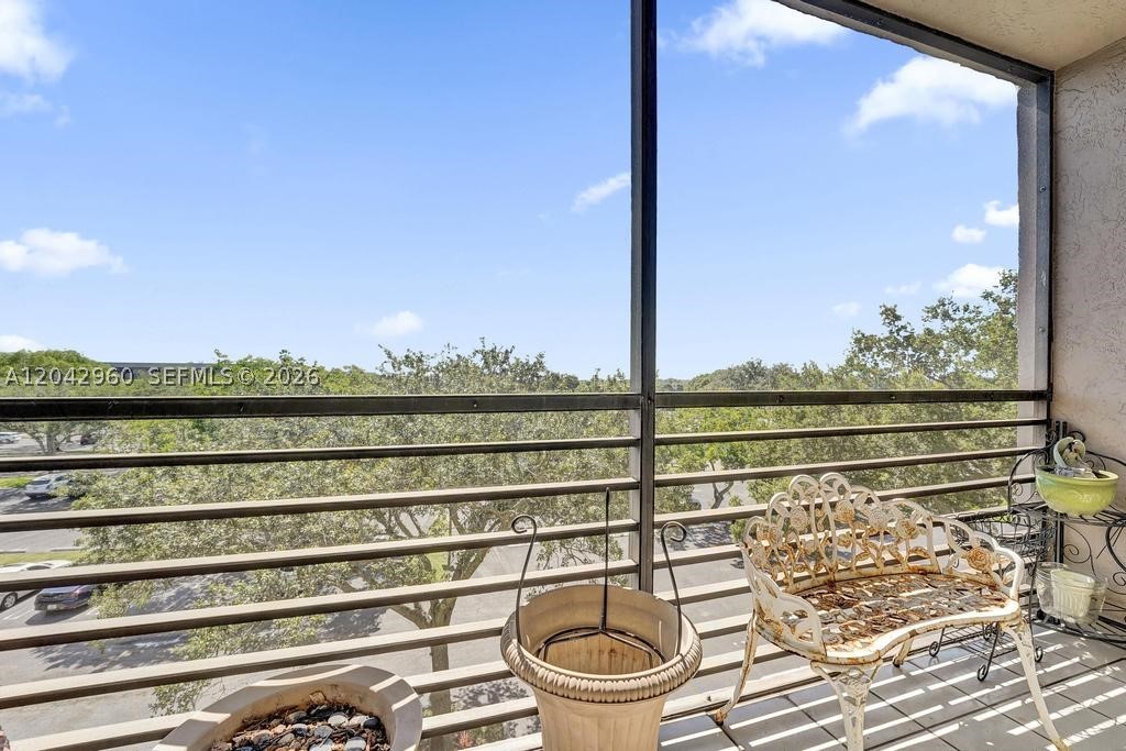 COLONY POINT 2 CONDO - Residential