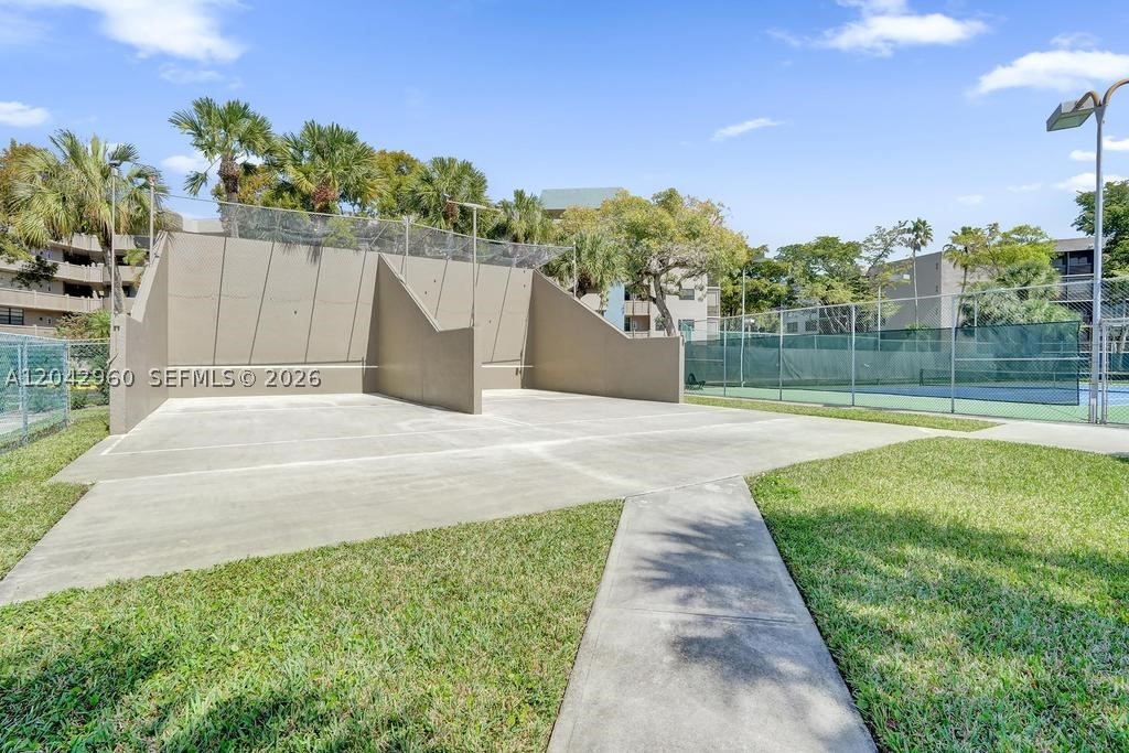 COLONY POINT 2 CONDO - Residential