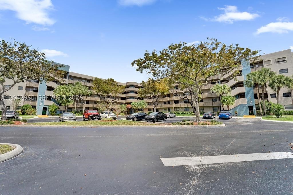 COLONY POINT 2 CONDO - Residential