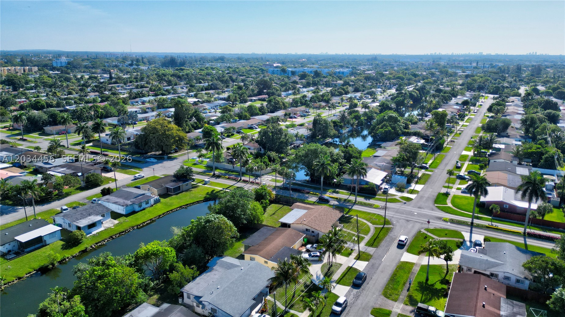 SUNRISE GOLF VILLAGE SECO - Residential