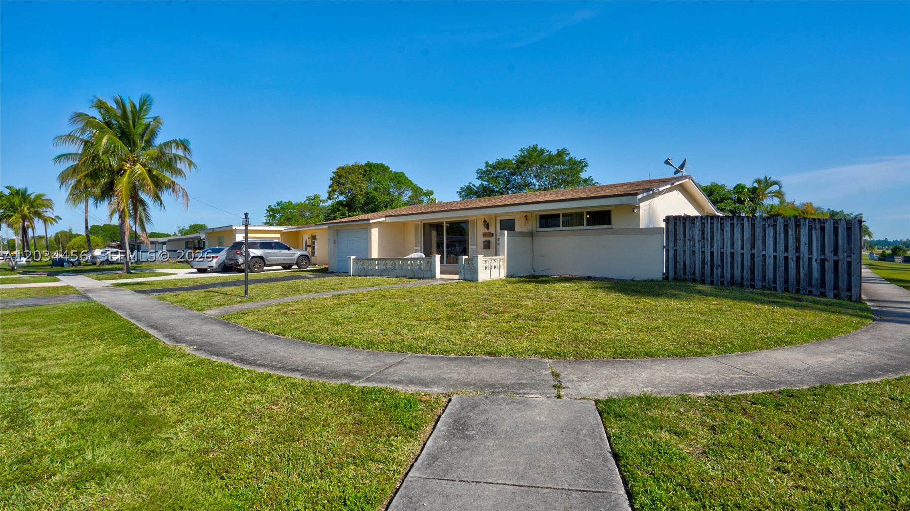 SUNRISE GOLF VILLAGE SECO - Residential