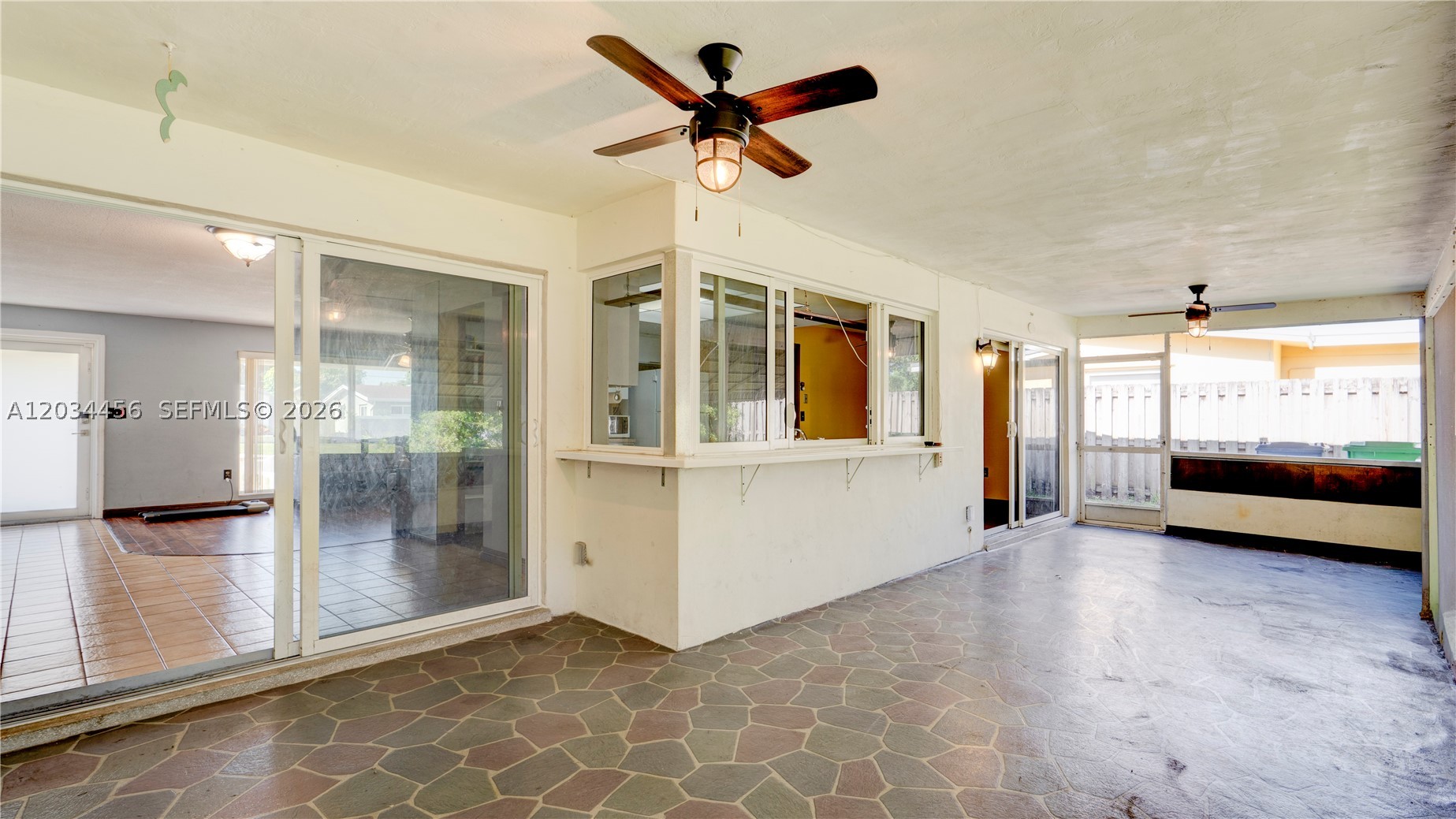 SUNRISE GOLF VILLAGE SECO - Residential