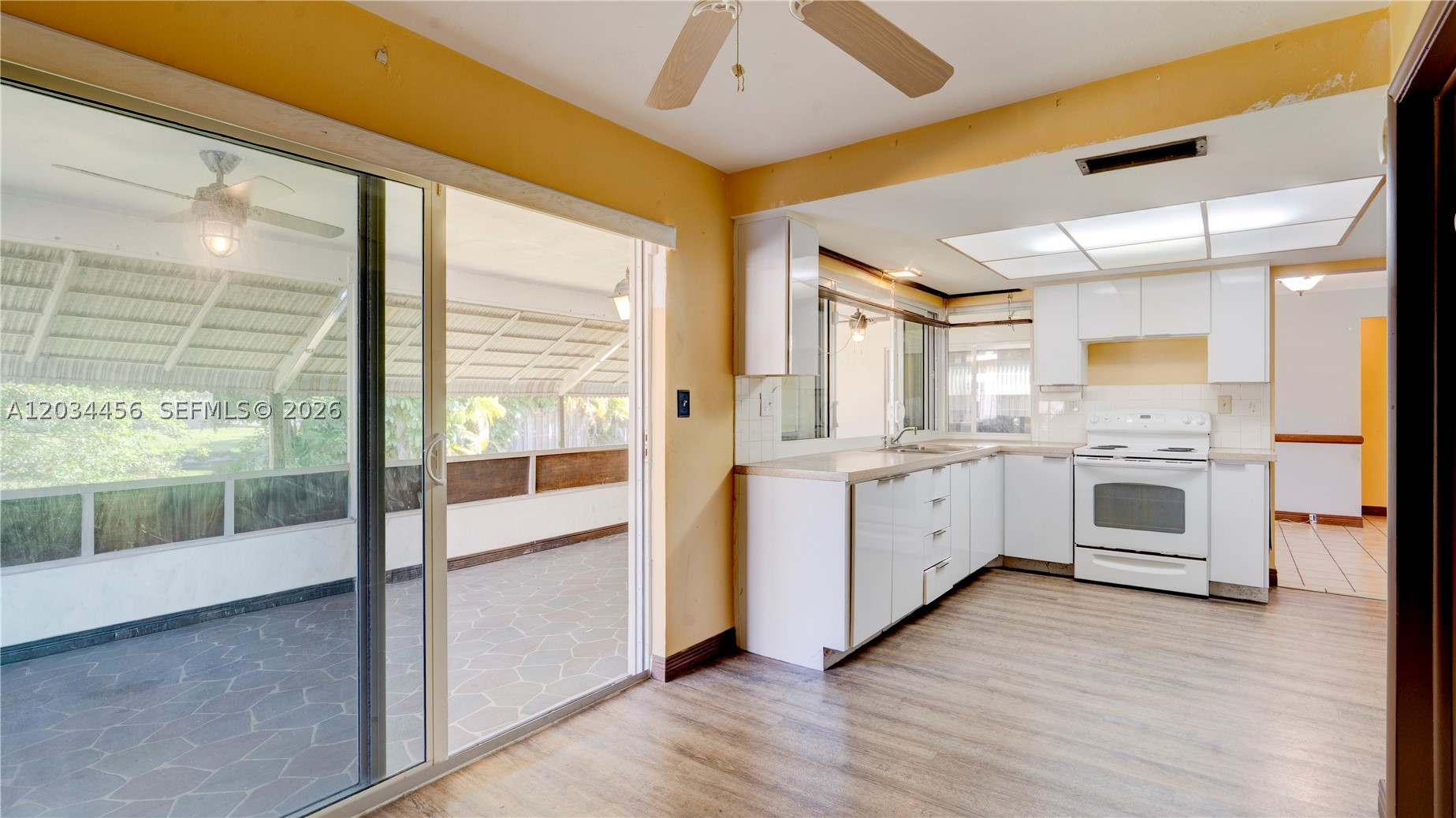 SUNRISE GOLF VILLAGE SECO - Residential