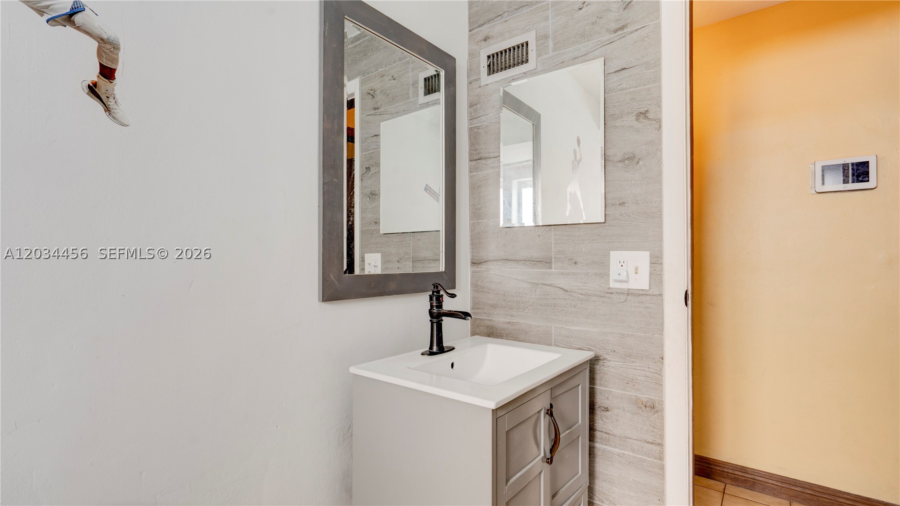 SUNRISE GOLF VILLAGE SECO - Residential