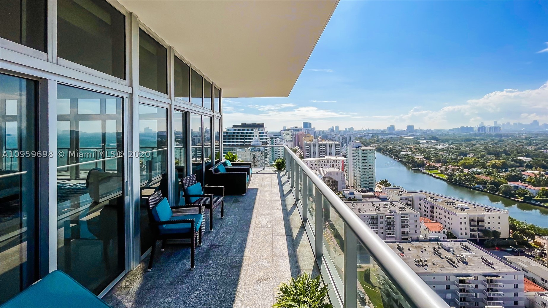 THE CARIBBEAN CONDO - Residential