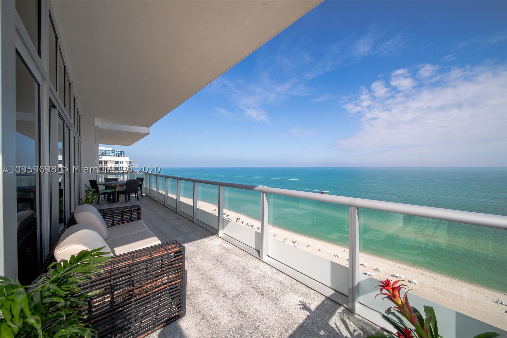THE CARIBBEAN CONDO - Residential