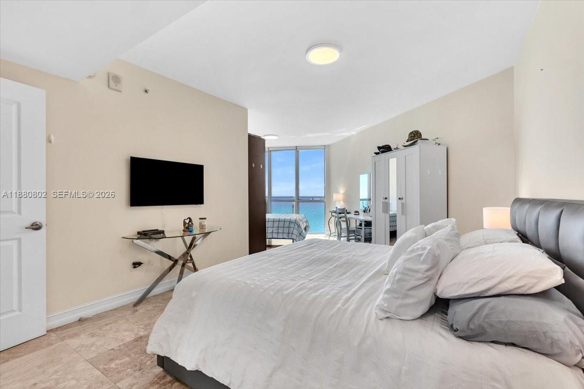 OCEAN PALMS CONDO - Residential
