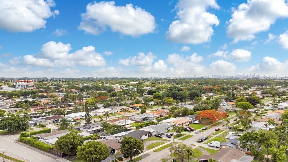LAKEVIEW PLAZA - Residential