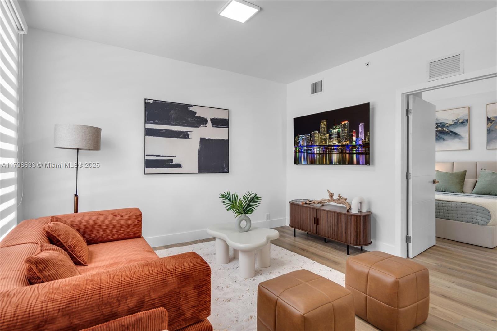 LAWRENCE ESTATE LAND CO - Residential Lease