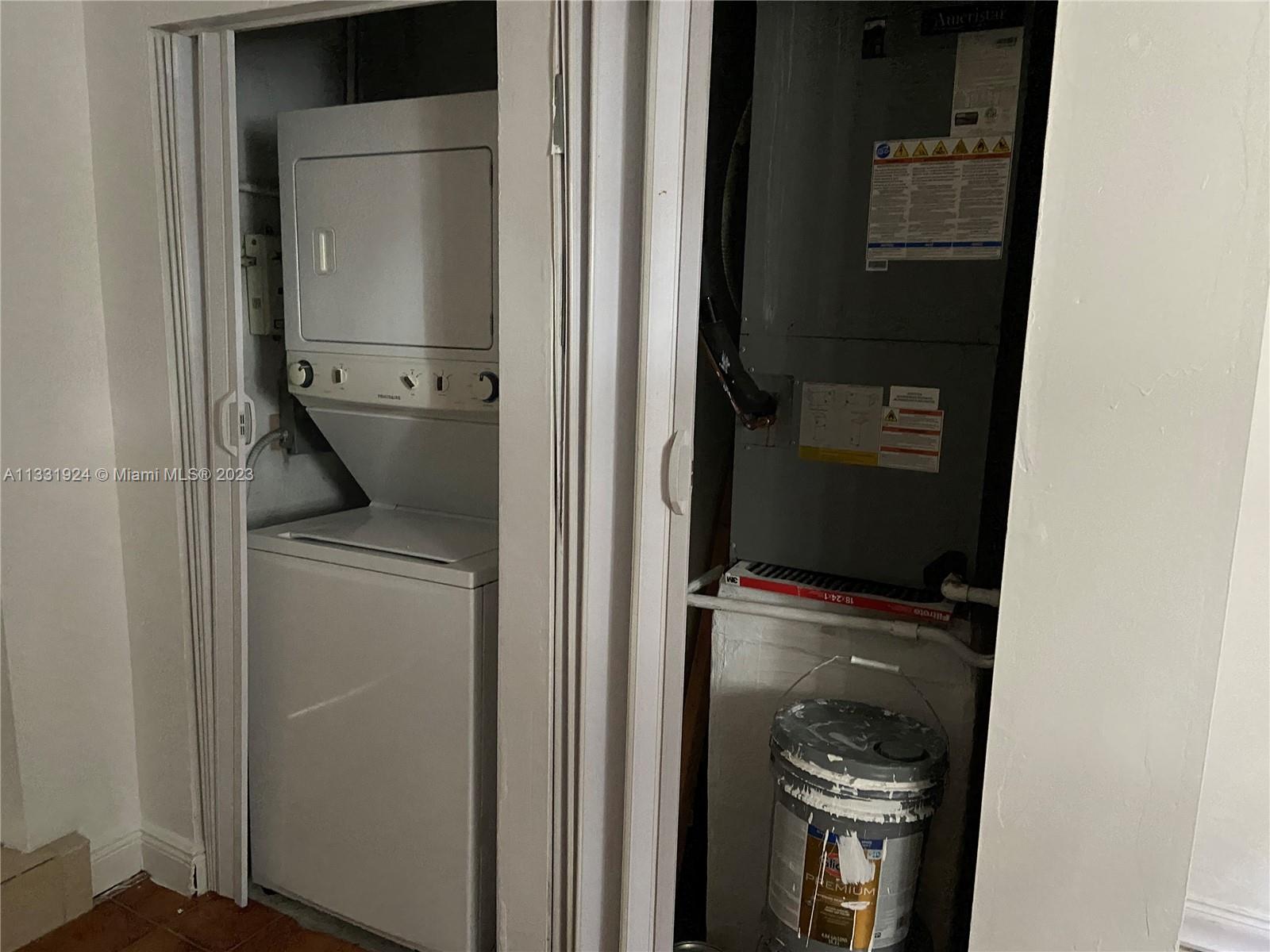 CORAL GABLES SEC E - Residential Lease