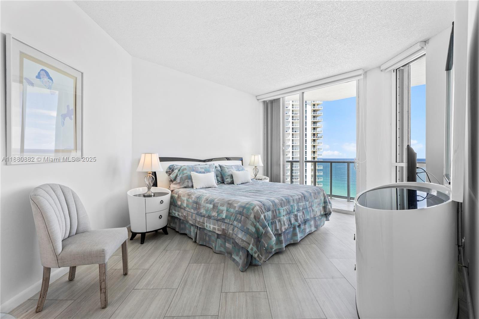 OCEANIA III CONDO - Residential