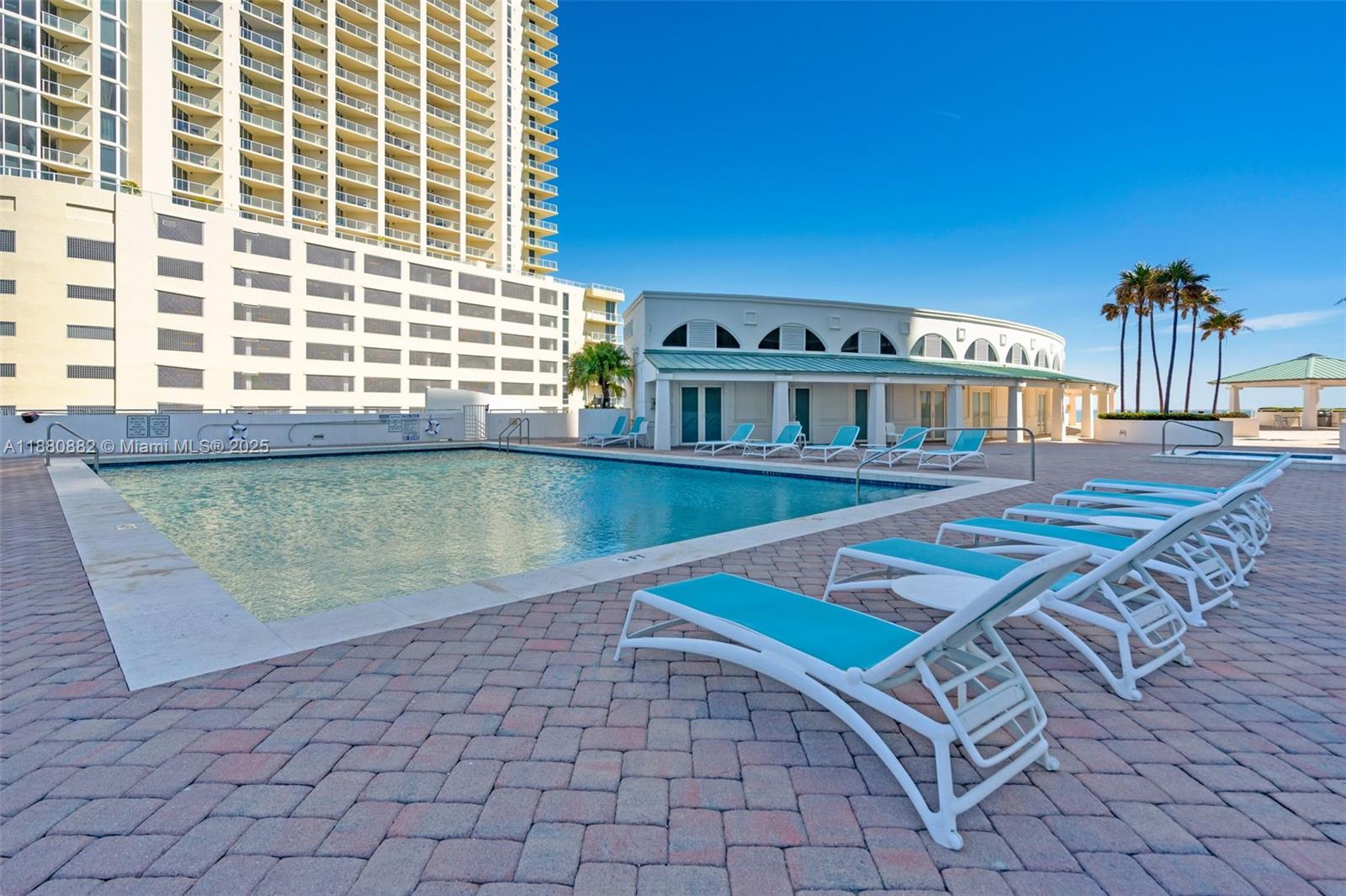 OCEANIA III CONDO - Residential