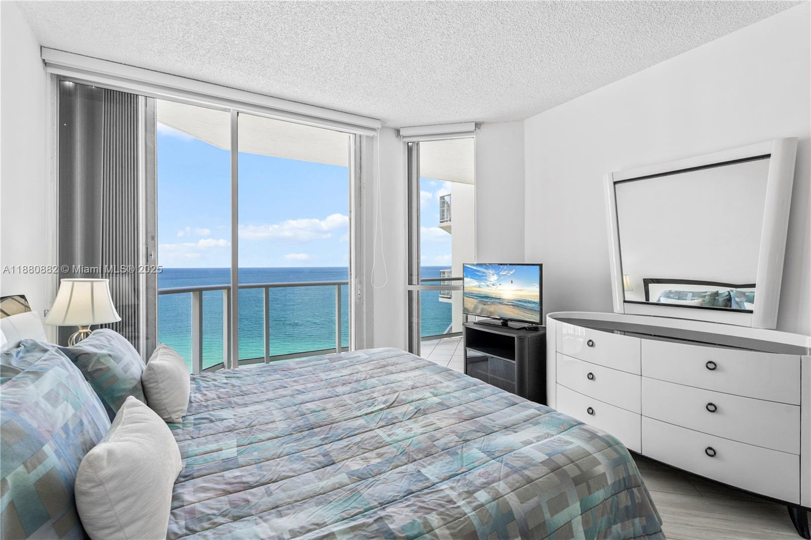 OCEANIA III CONDO - Residential