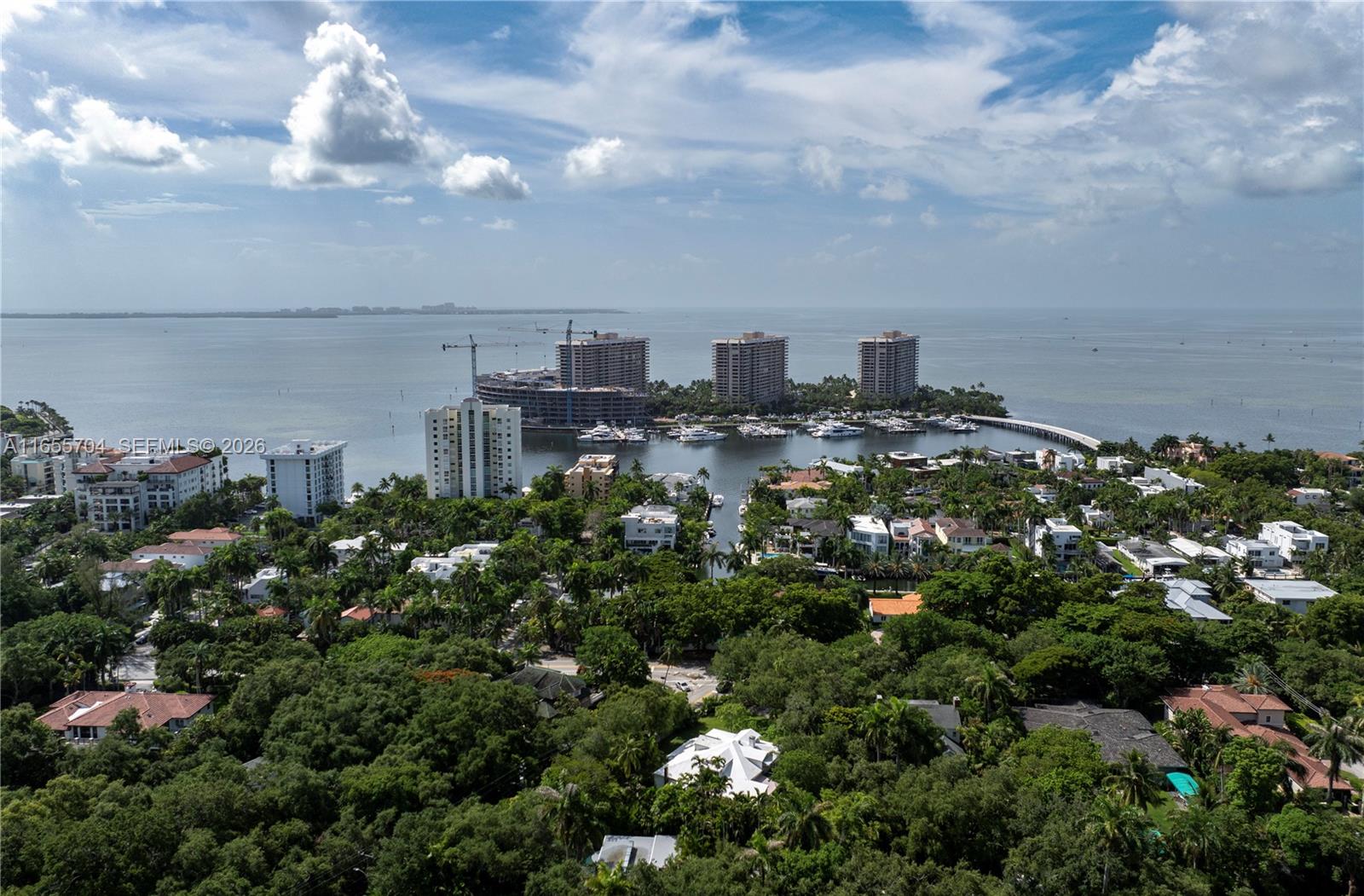 SILVER BLUFF - Land