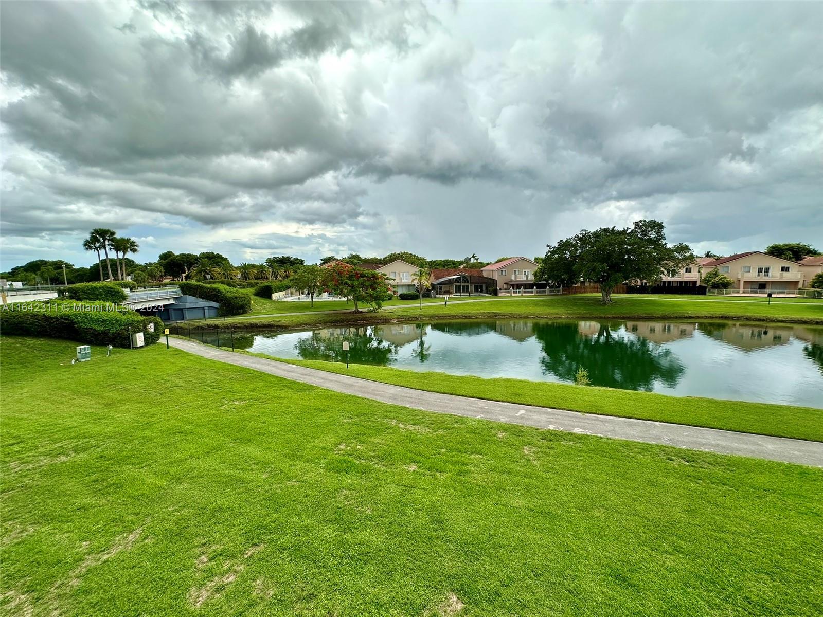HAMMOCKS TRAILS CONDO - Residential Lease