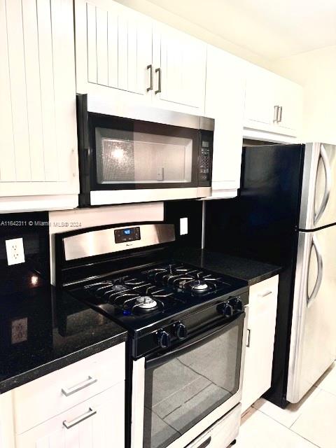 HAMMOCKS TRAILS CONDO - Residential Lease