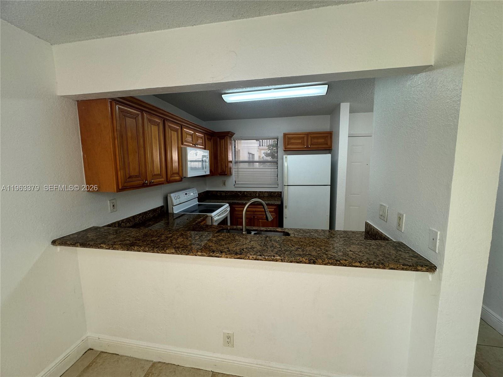 PALM BEACH PLACE CONDO - Residential Lease