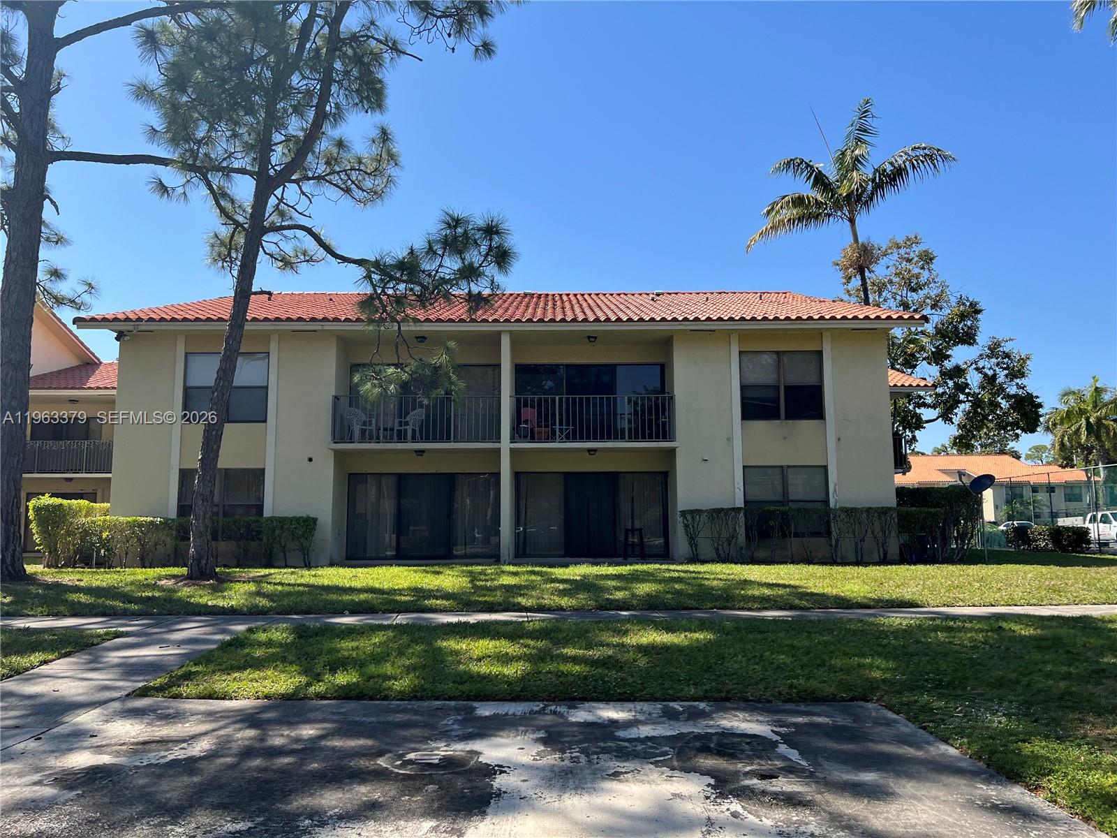 PALM BEACH PLACE CONDO - Residential Lease