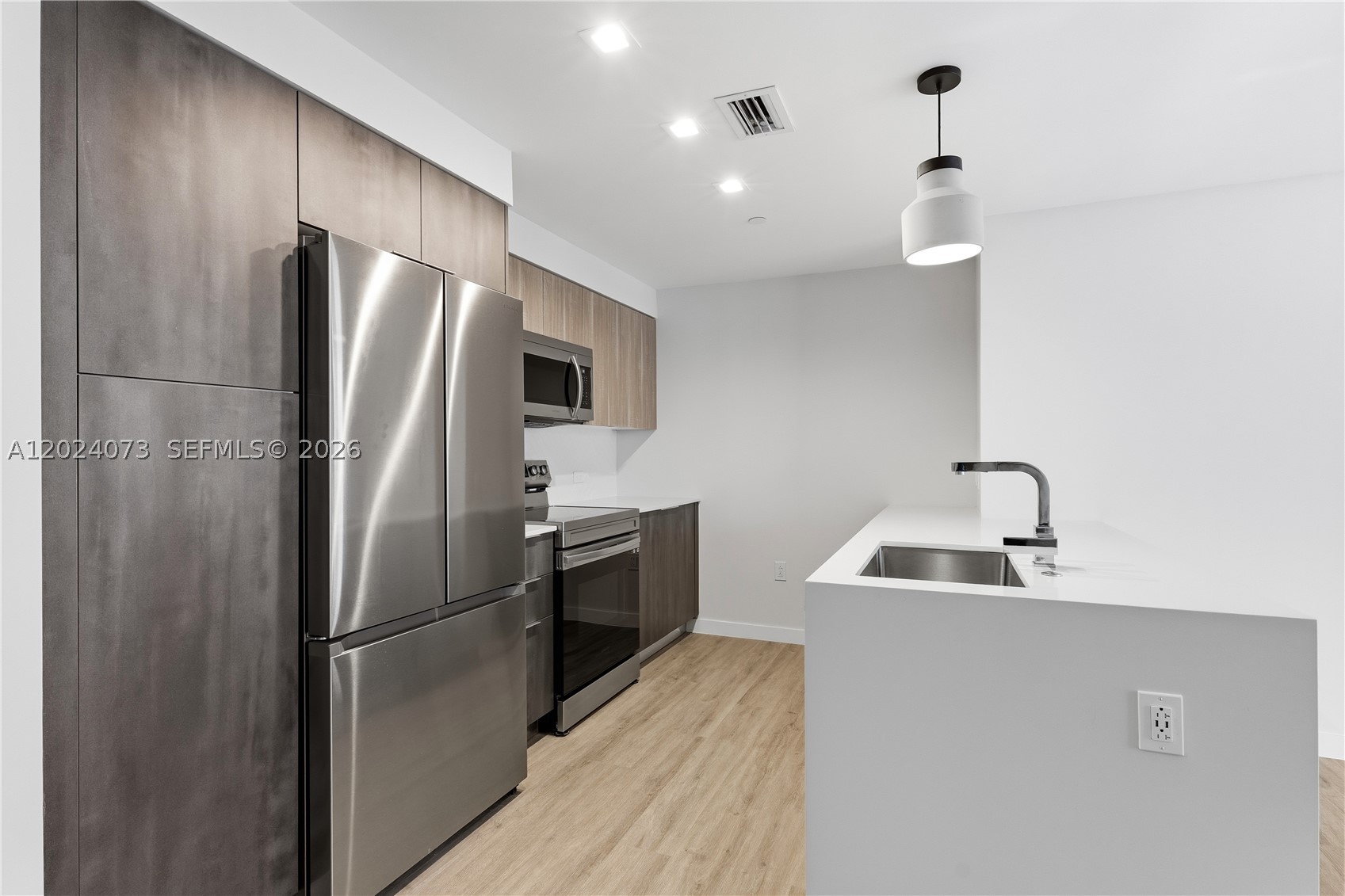 Flow House - Residential