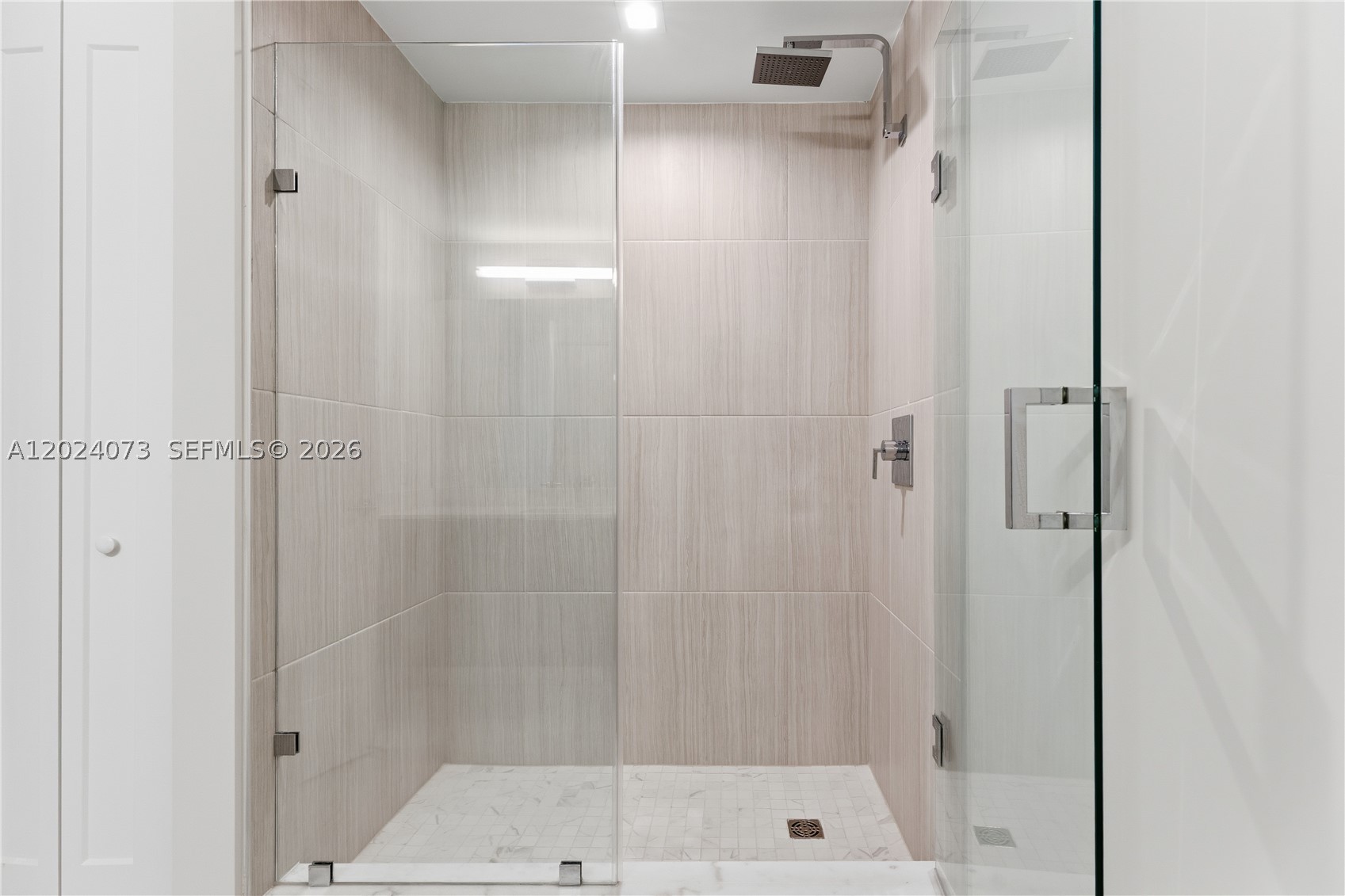 Flow House - Residential