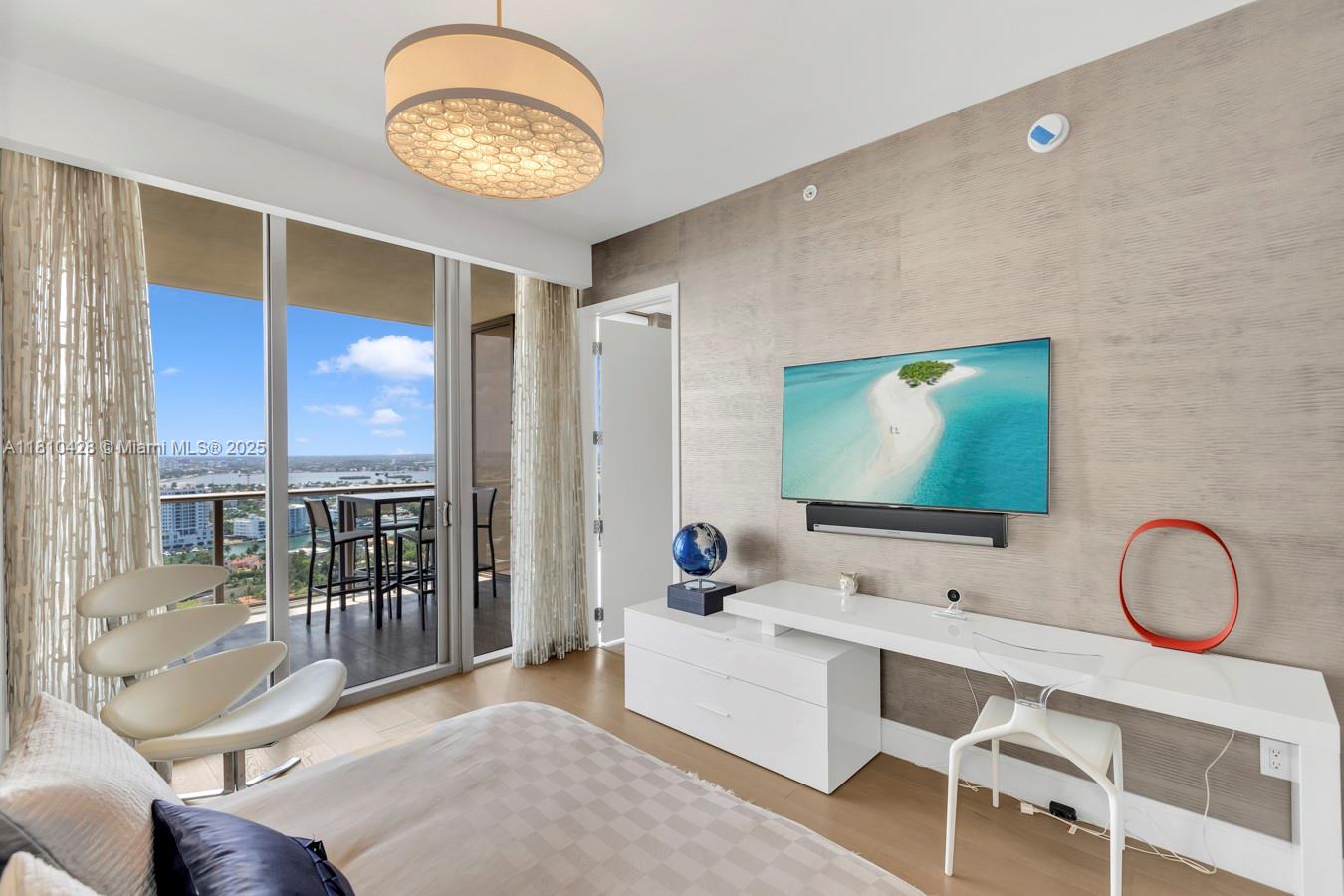 St Regis South - Residential