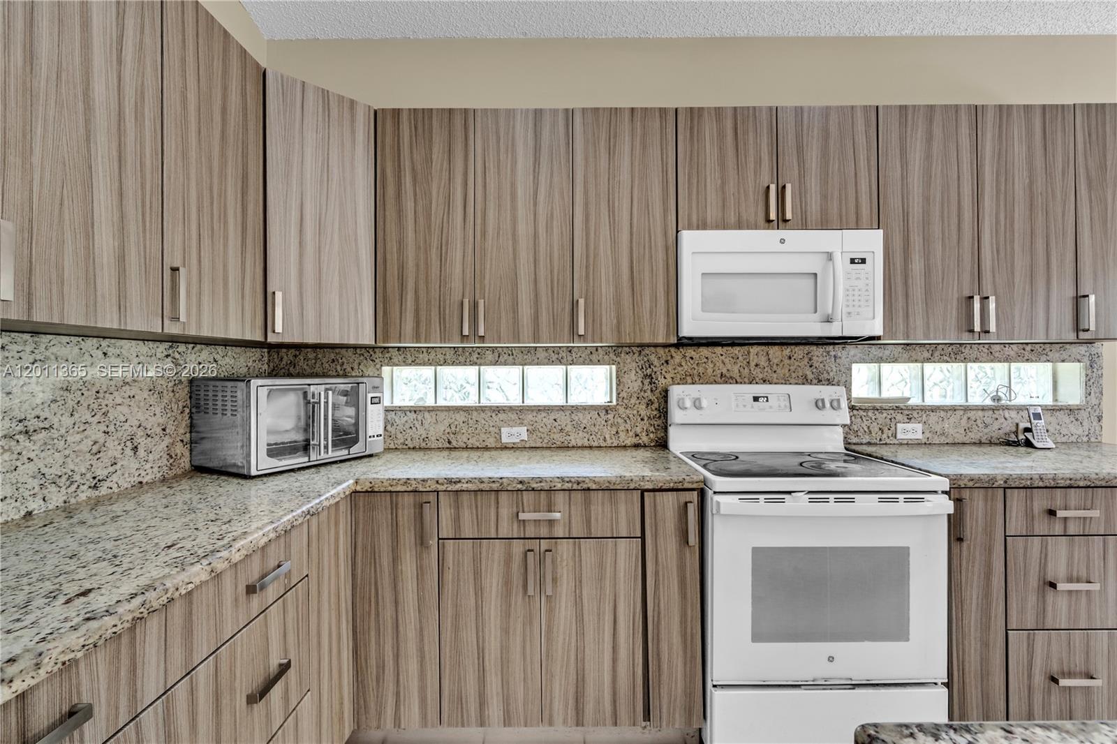 HEFTLER HOMES AT PEMBROKE - Residential