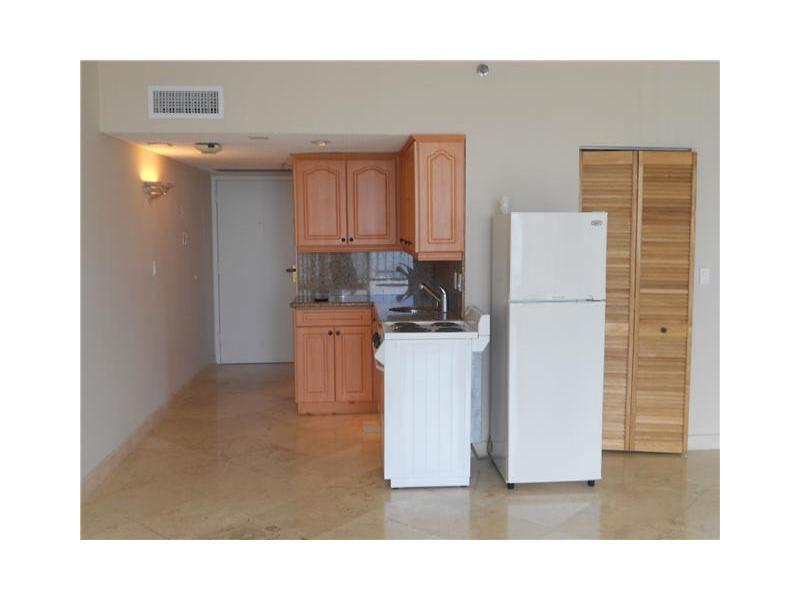 VENETIA CONDO DESC - Residential Lease