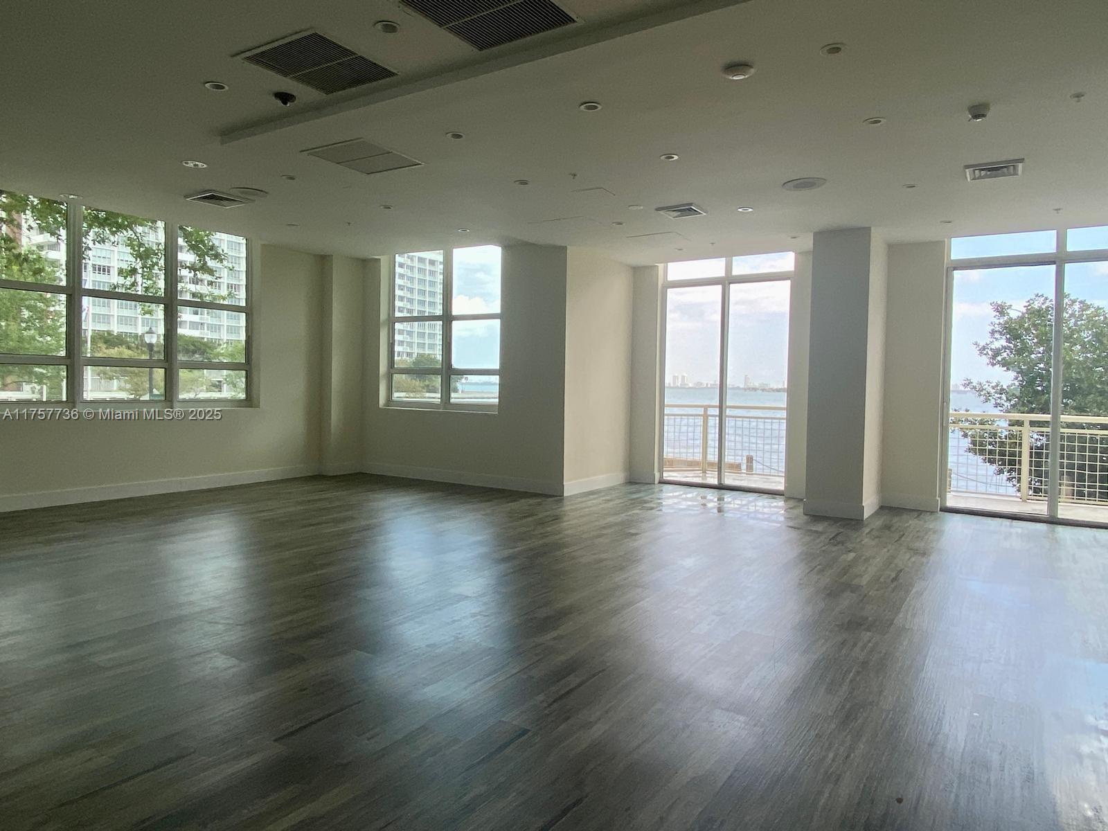 CITE CONDO - Residential Lease