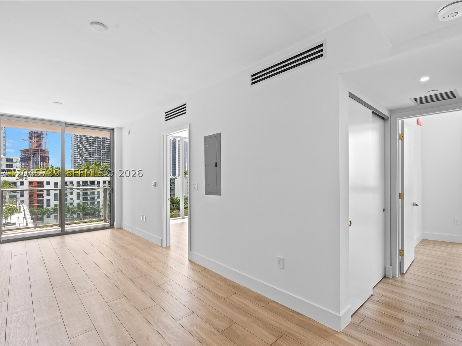 BUENA VISTA WEST - Residential